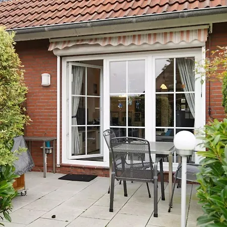 Holiday home Deichblick Dornum